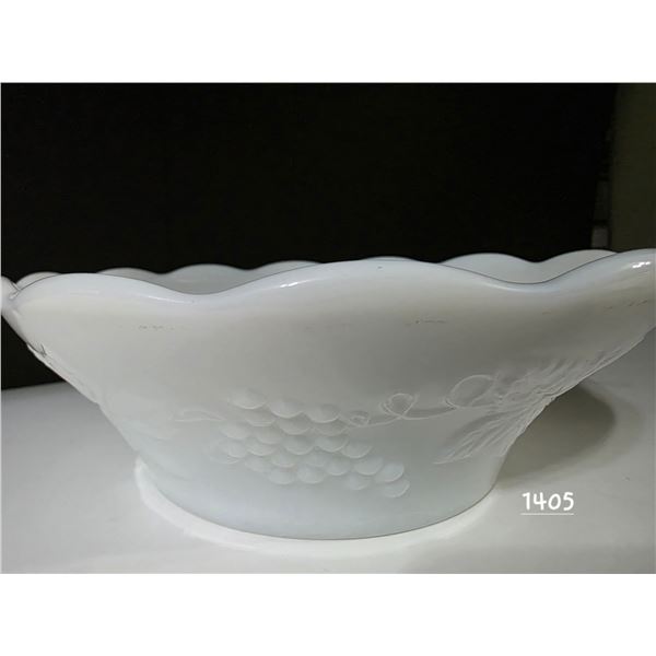 Vintage anchor hocking white milk glass bowl- harvest grape pattern- embossed grapes and leaf's