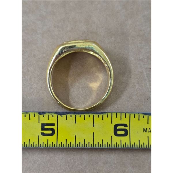 Size 11 gold colored ring