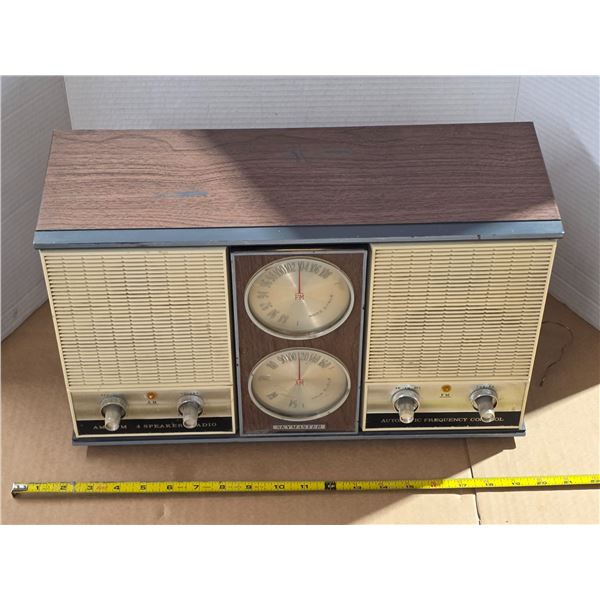 Am/fm 4 speaker radio- untested