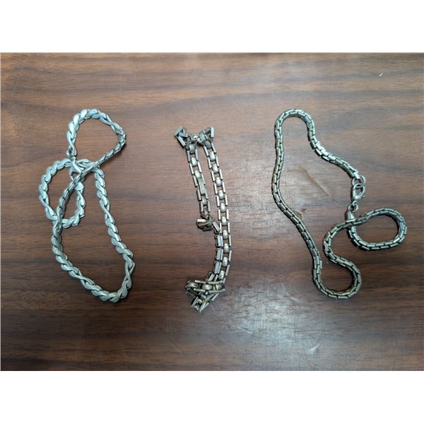 (3) Chains (1) Possible Silver Not verified