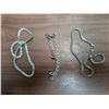 Image 1 : (3) Chains (1) Possible Silver Not verified
