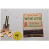 Image 1 : Advertising Matches & Clock Key