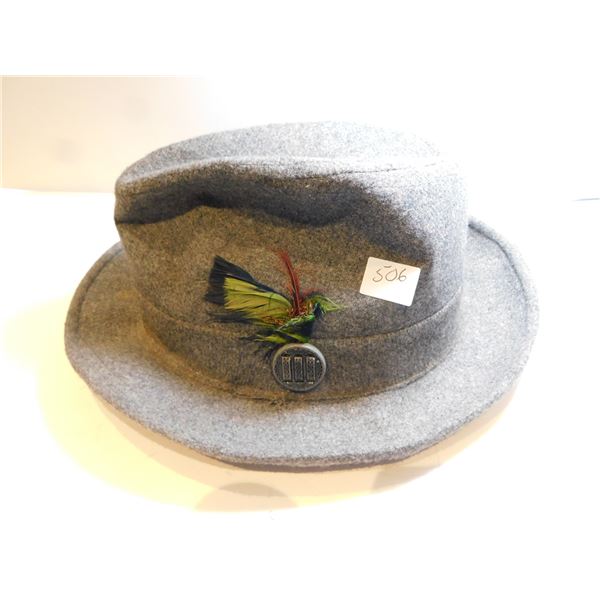 VINTAGE MEN’S HAT WITH FEATHER ON SIDE GREY