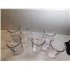 Image 2 : 6-DELICATE CUPS WITH HANDLES 5 PURPLE HUE ONE CLEAR