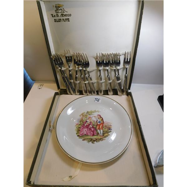LA S. MARCO SILVER PLATE FORKS AND DECORATIVE PLATE IN ORIGINAL BOX AND CERT
