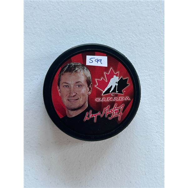 Wayne Gretzky - Team Canada Puck