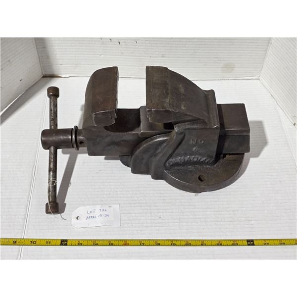 Canadian #4 bench vise