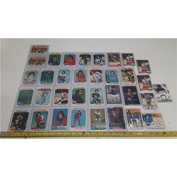 Lot of Assorted Hockey/Baseball Cards.