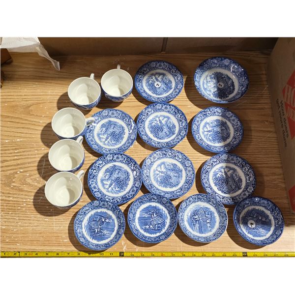 Liberty blue chinaware made in england- 5 cups, 7 saucers, 4 fruit bowls and 1 small bowl