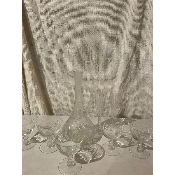 Pinwheel decanter and glasses