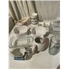 Image 2 : Lot kitchen items