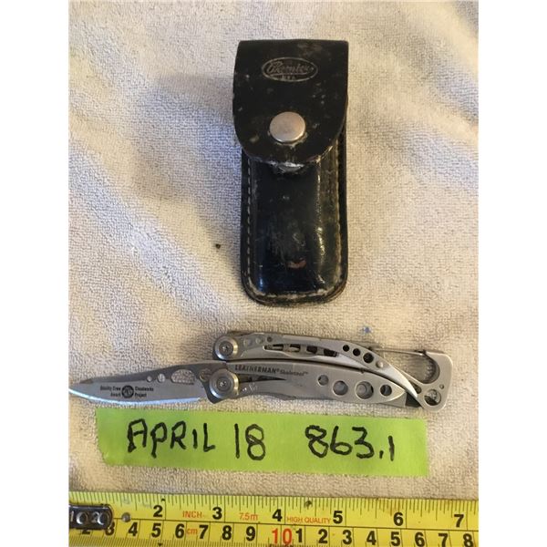 Leatherman multi tool and carring pouch