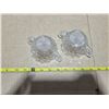 Image 3 : 2 glass sugar bowls