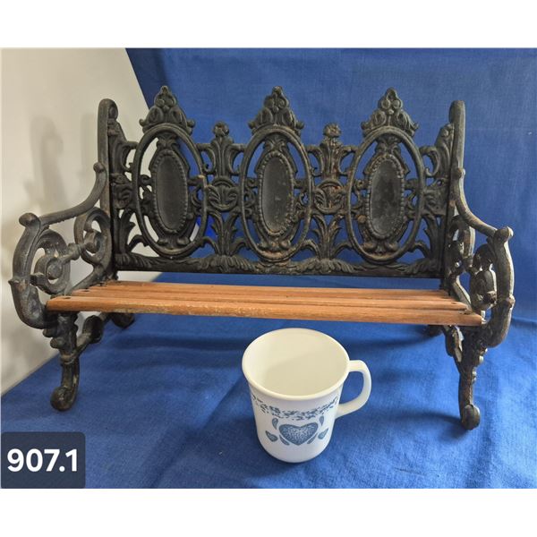 907. Vintage cast iron & wood miniature park bench, heavy, 16 inches long