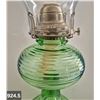 Image 5 : 924. Uranium glass oil lamp - behive pattern, RARE to be uranium glass in this pattern - MINT CONDIT