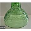 Image 6 : 924. Uranium glass oil lamp - behive pattern, RARE to be uranium glass in this pattern - MINT CONDIT