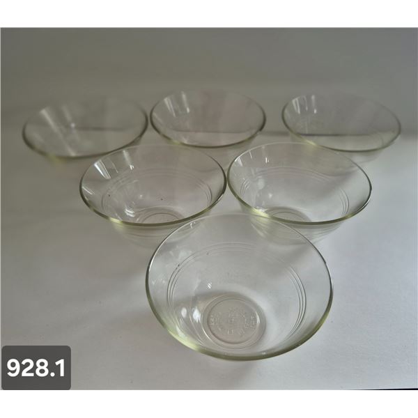 928. Set of 6 Pyrex early vaseline-colored glass nappies with rings