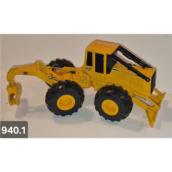 940. John Deere 648 Turbo log skidder - near mint condition, from the 80s or 90s (couple small nics)