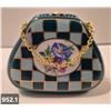 Image 1 : 952. Vintage miniature porcelain purse (handbag), approx. 2 1/2 by 3 1/4 inches, 22k gold-plated tri