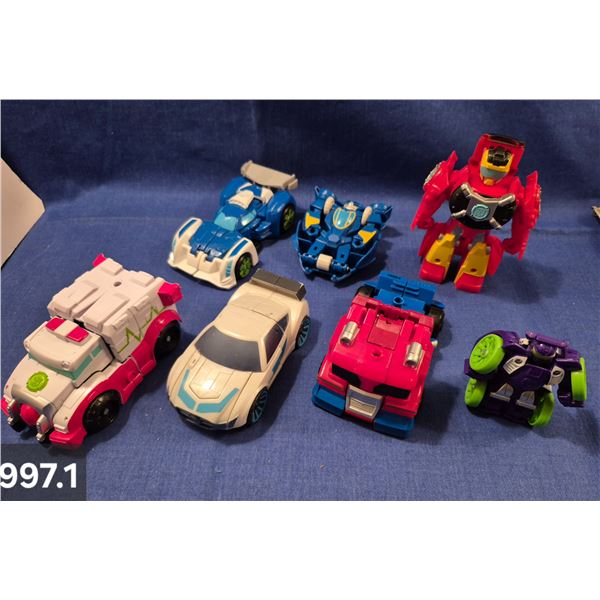 997. Group of vintage transformer toys, all in good shape as far as I can see