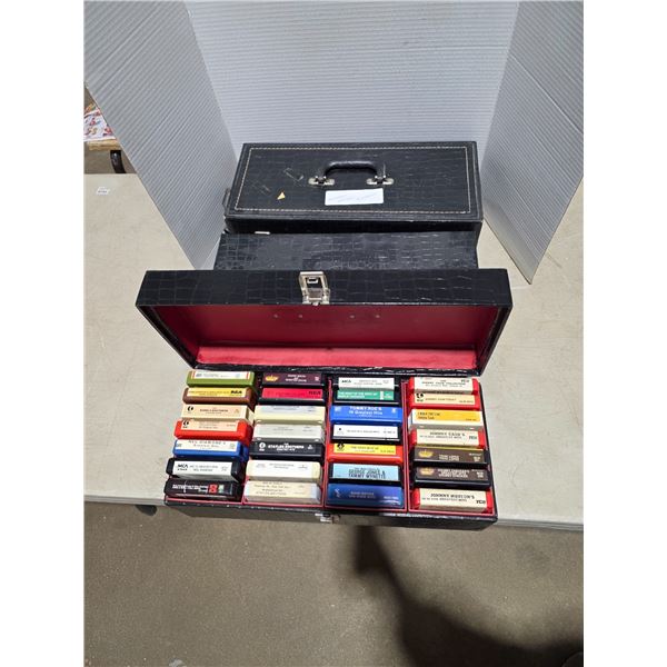 Country of western 8 tracts and storage cases