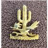 Image 1 : 1102 - Vintage roadrunner shaped brooch. Gold tone metal with small gemstone eye. 1 1/2" tall.