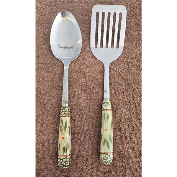 1118 - Temp-tations Old World serving spoon and flipper.  Stainless steel, ceramic handles.