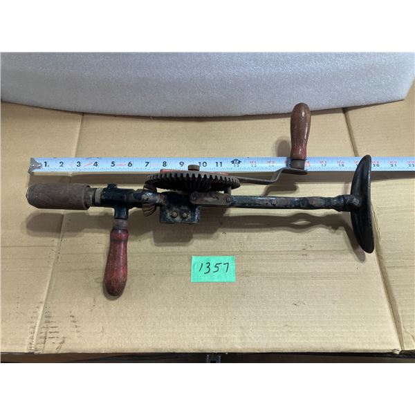 Vintage Shoulder Drill w. Level