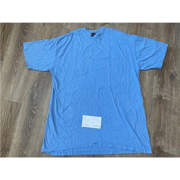 Men's 5X Tee - 1 small tear - work tee