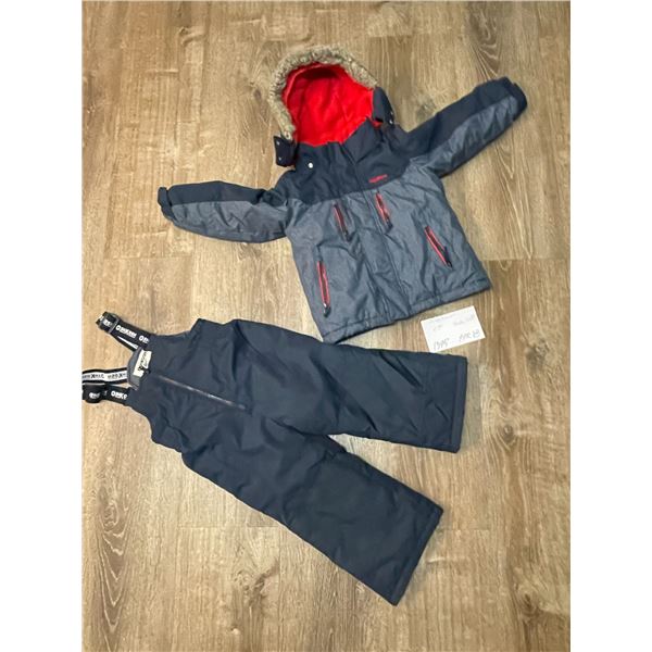 OshKosh snowsuit - 4T