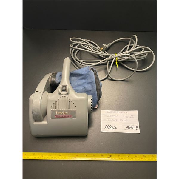 Electrolux - Little Lux II - working