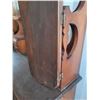 Image 22 : Antique Vanity Dresser SC3 C