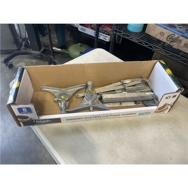 VINTAGE CURV-O-MARK LEVEL MEASURING TOOLS