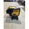 Image 1 : DEWALT LASER LEVEL