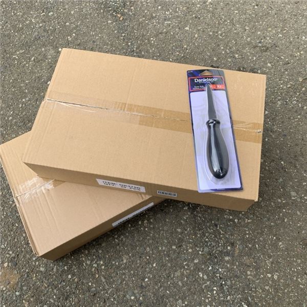 20 NEW DANIELSON OYSTER KNIVES PER BOX (2 BOXES) 40 TOTAL RETAIL $400