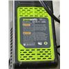 Image 2 : 2 LITHIUM BATTERIES AND CHARGER