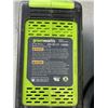 Image 3 : 2 LITHIUM BATTERIES AND CHARGER