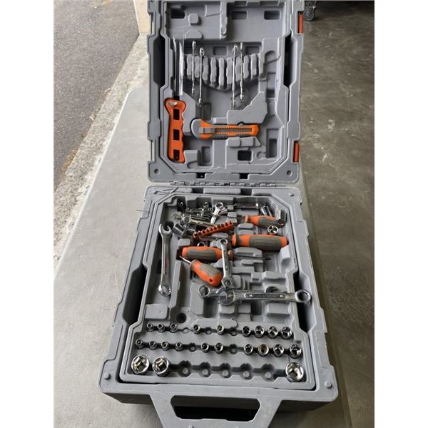 CASED CERTIFIED TOOL SET