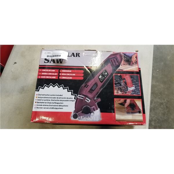 NEW CIRCULAR SAW W/ ACCESSORIES