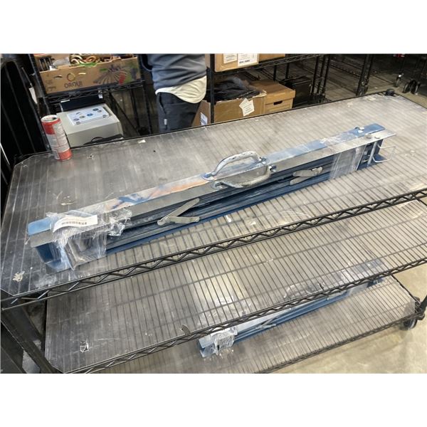 SET OF MASTERCRAFT SAW HORSES