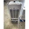 Image 4 : 3-LIGHT FLOOR LAMP AND COSTWAY AIR COOLER