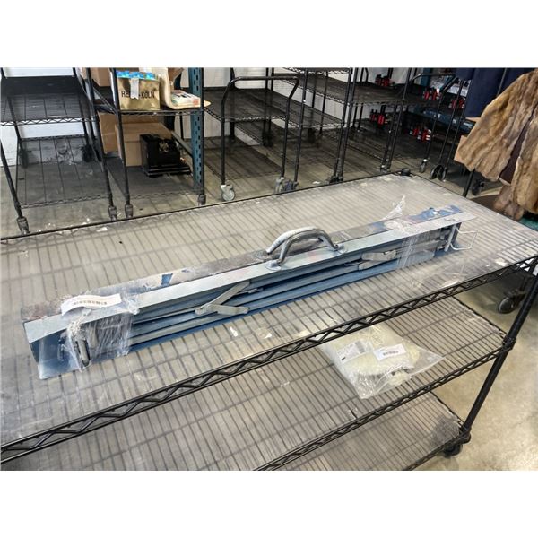 SET OF MASTERCRAFT SAW HORSES