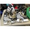 Image 4 : 3 PAIRS OF HOCKEY SKATES AND BAG OF LACES