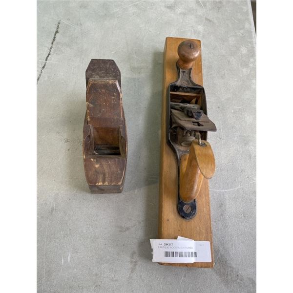 2 ANTIQUE WOOD BLOCK PLANES