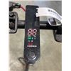 Image 4 : GYROCOPTERS FLASH 3.0 ELECTRIC SCOOTER. TURNS ON, NO CHARGER