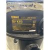 Image 4 : DEWALT 8 GALLON STAINLESS SHOP VAC WORKING HOSE AND ACCESSORIES  INSIDE