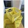 Image 3 : 10 YELLOW MILK CRATES