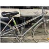 Image 2 : SILVER SHERPA BIKE