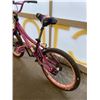 Image 6 : 2 KIDS BIKE ONE IS SUPERCYCLE AND MOVELO