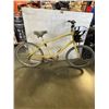 Image 1 : YELLOW BIKE